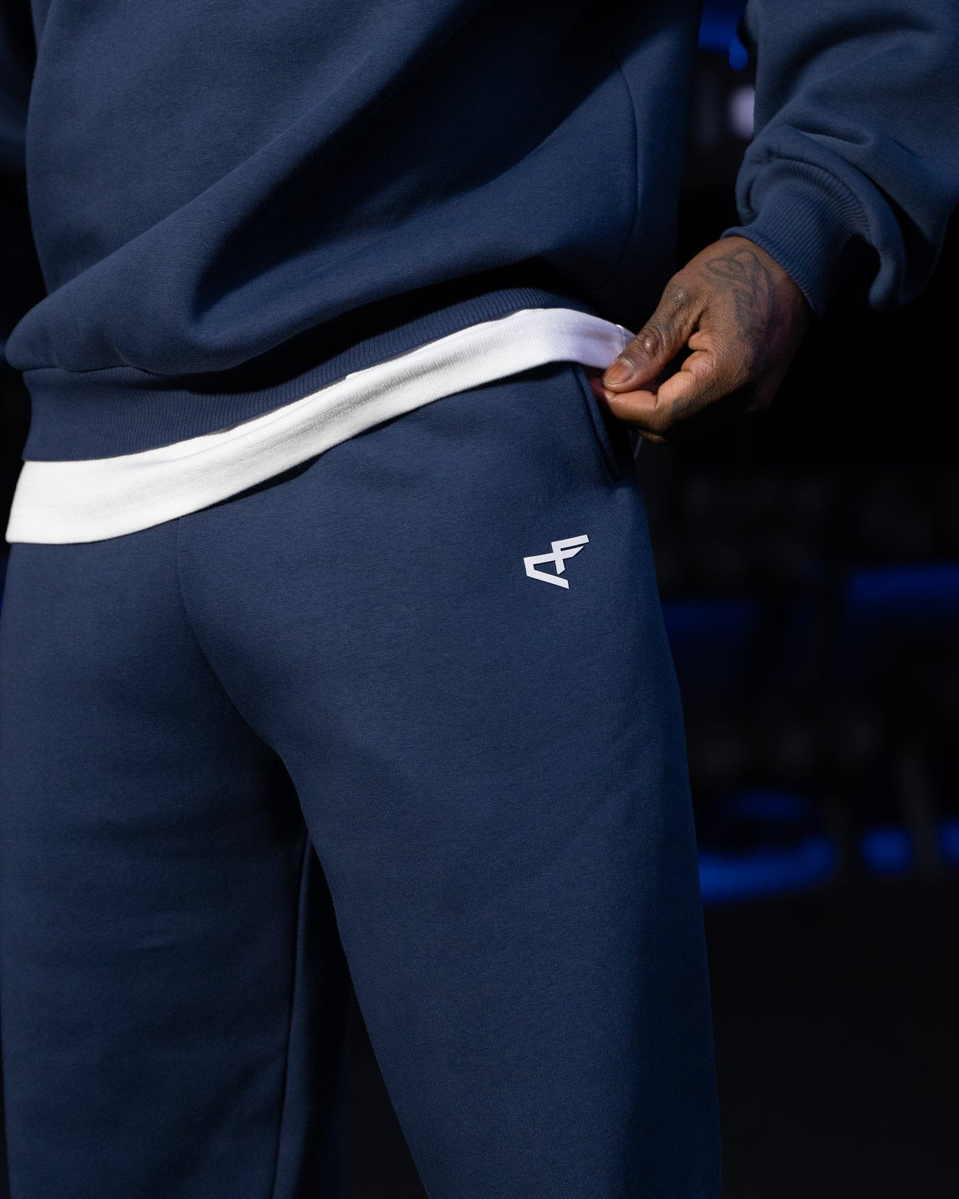 Daily Logo Cuffed Jogger - Navy Blue