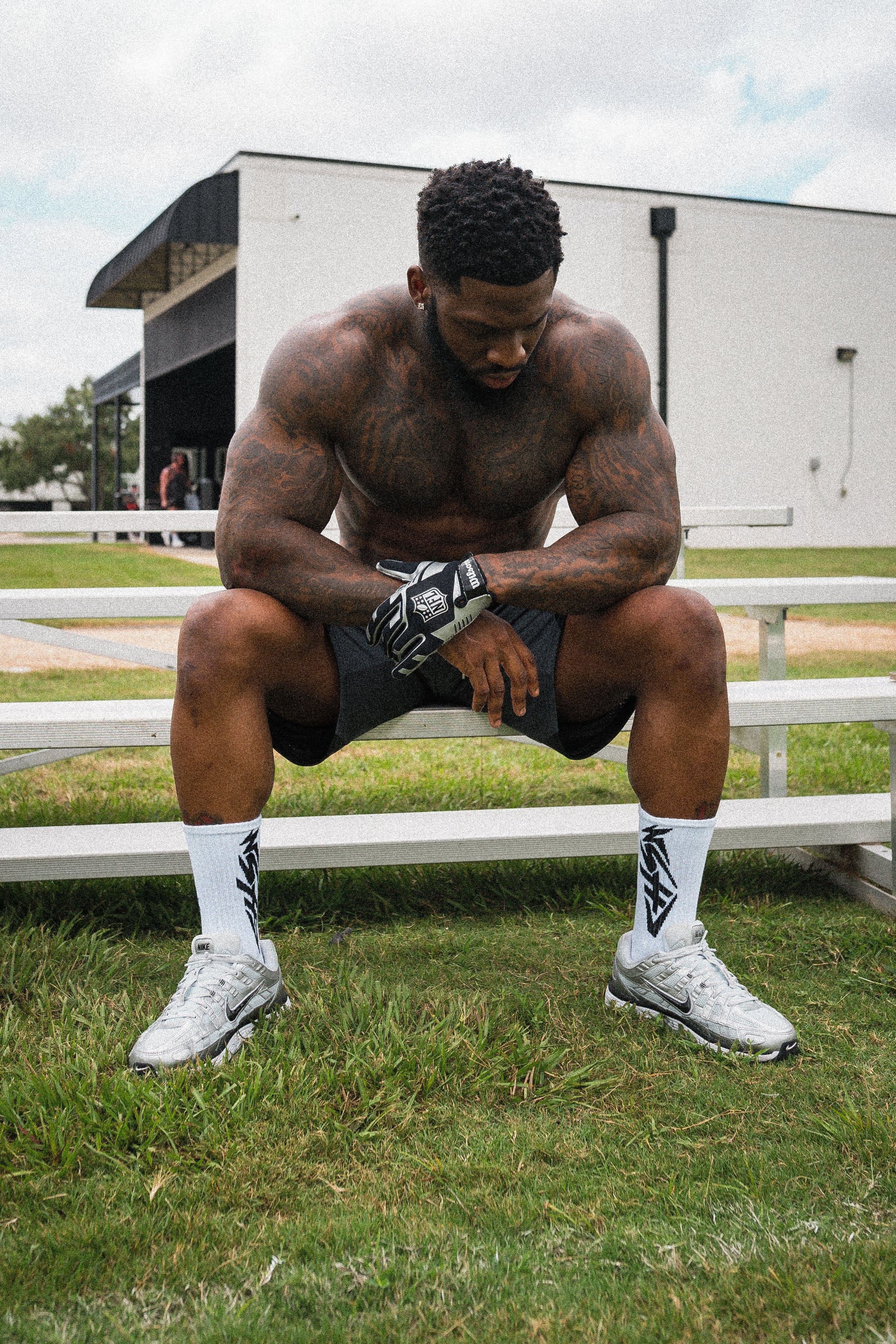 Iron Thunder Sock - White & Black-thumbmail-3