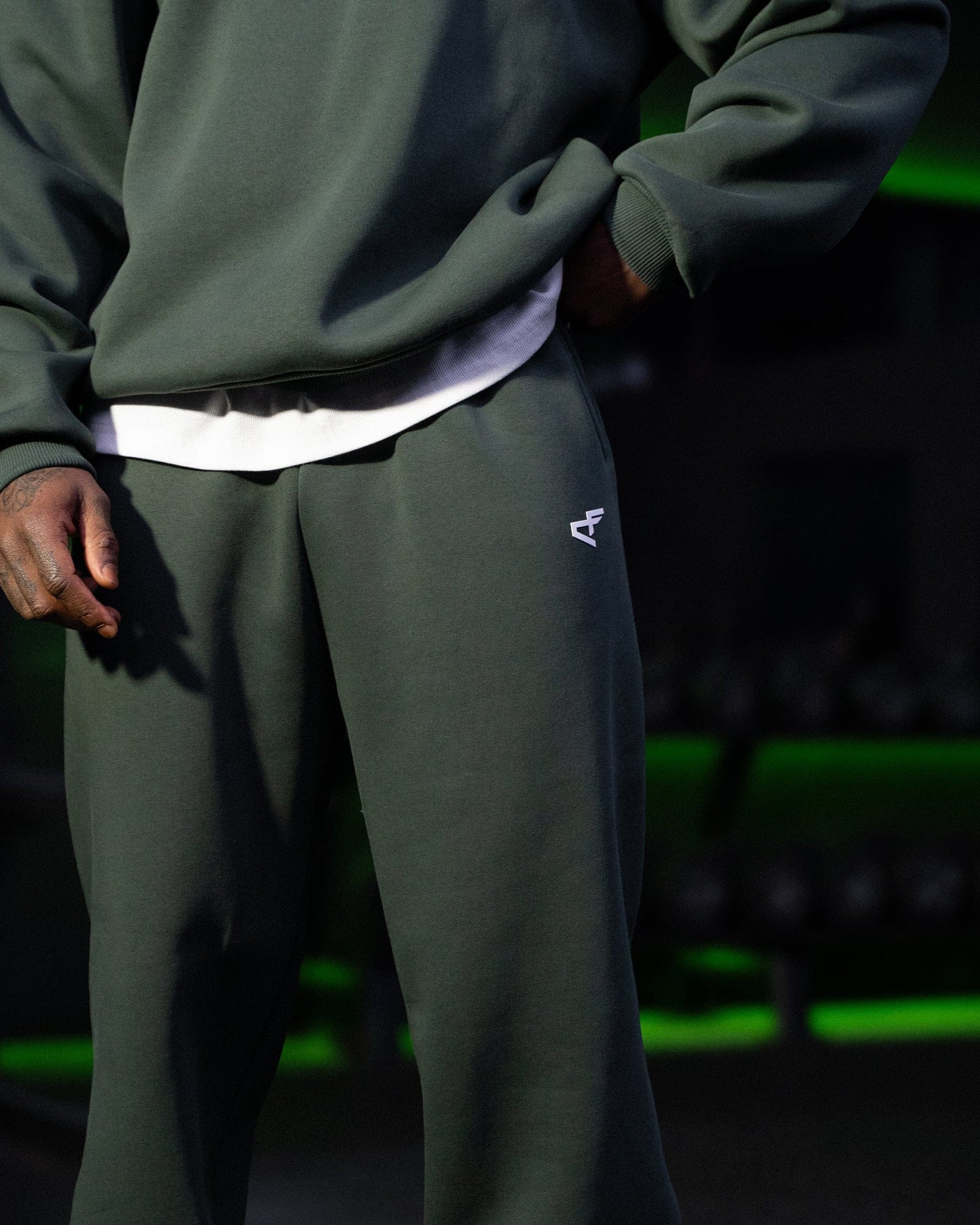 Daily Logo Cuffed Jogger - Verde