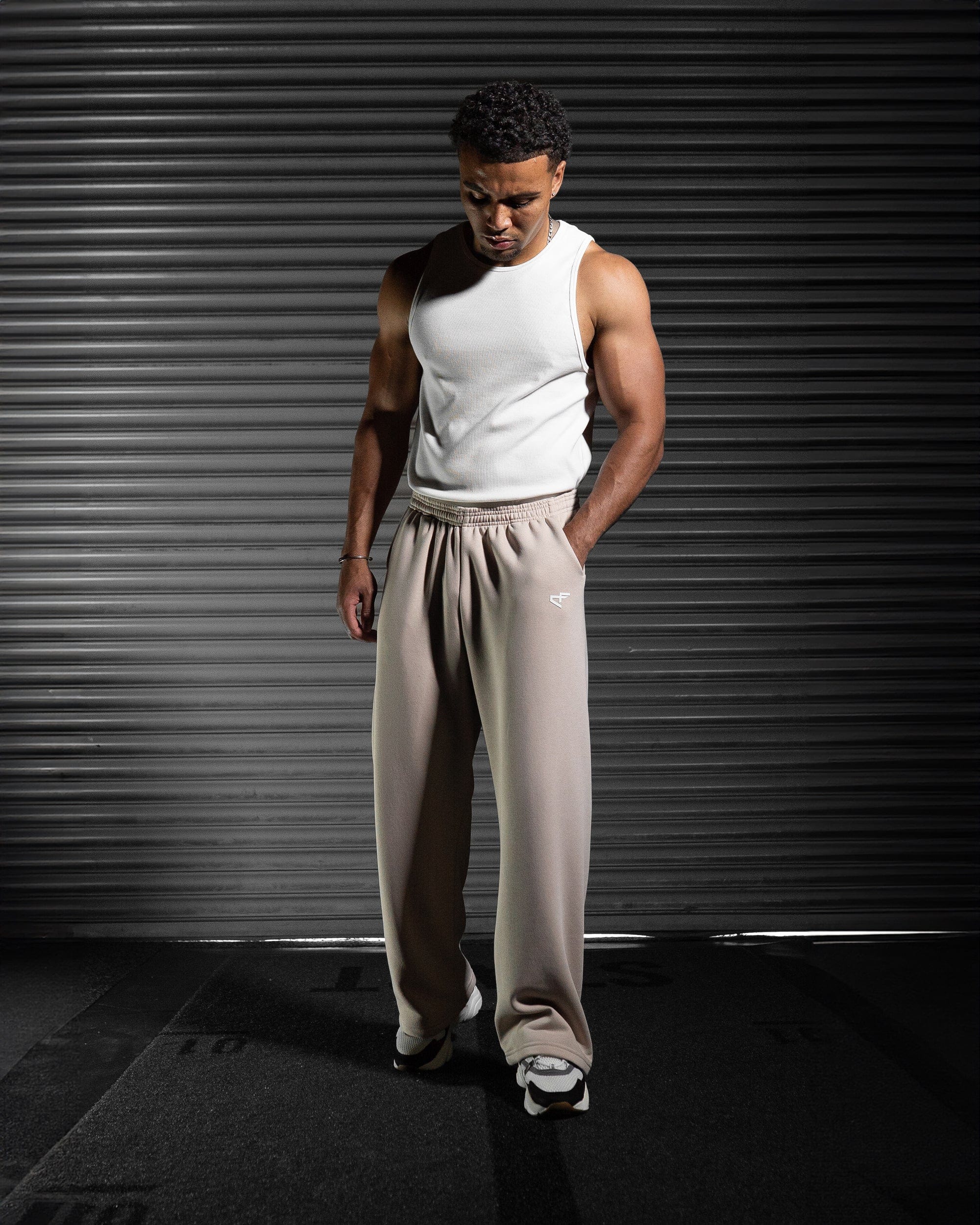 Daily Logo Wide Jogger - Dune Drift