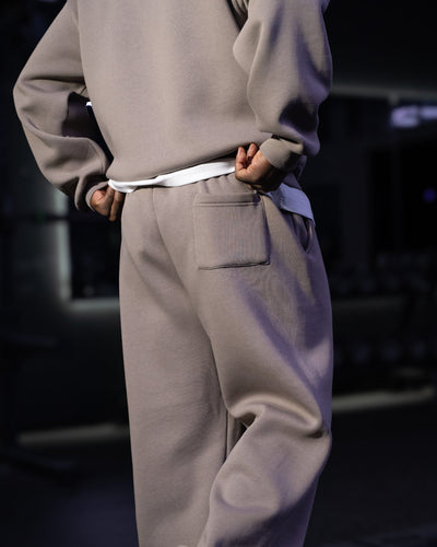 Daily Logo Wide Jogger - Desert Sand