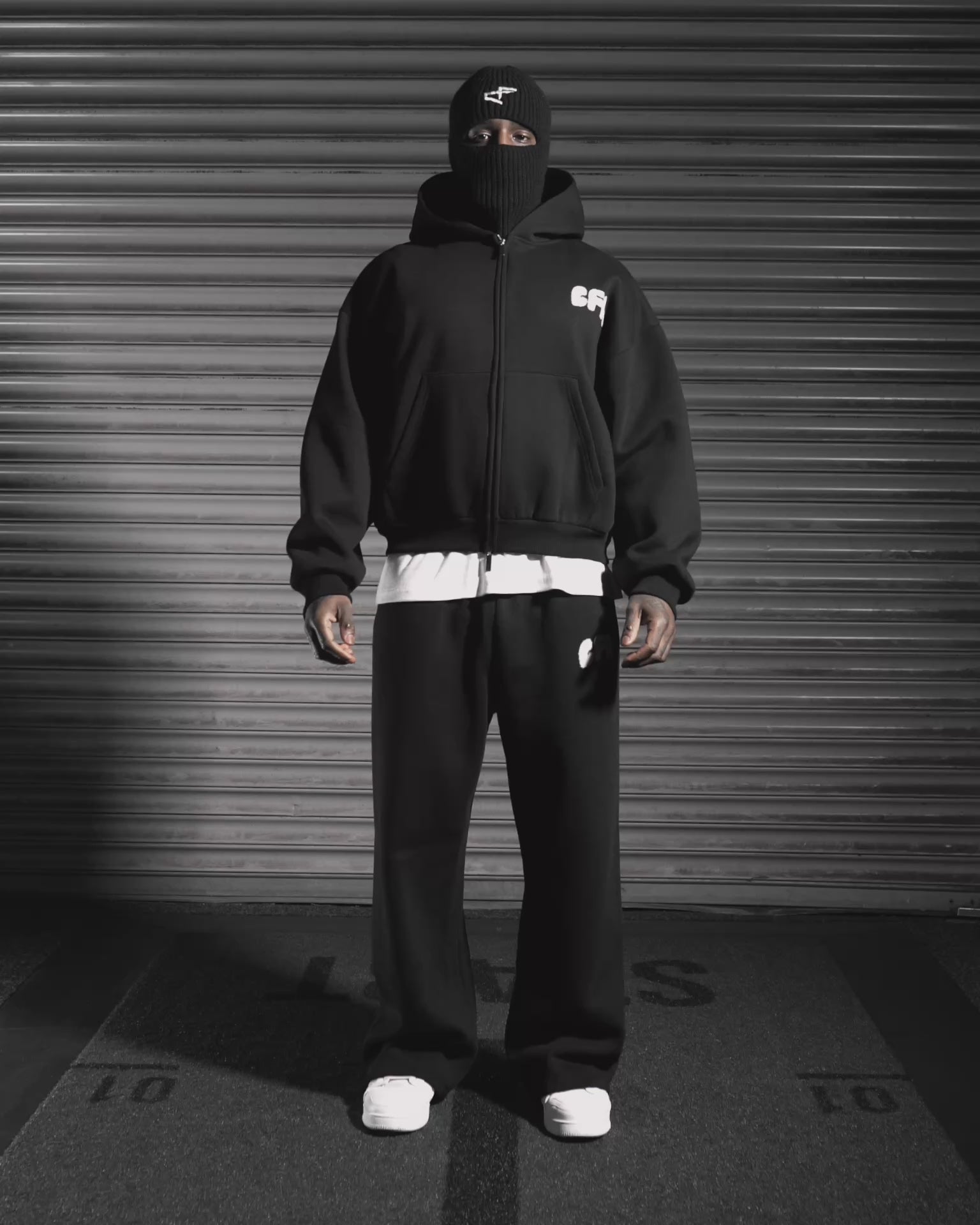 Spray Wide Joggers - Obsidian Black-thumbmail-4