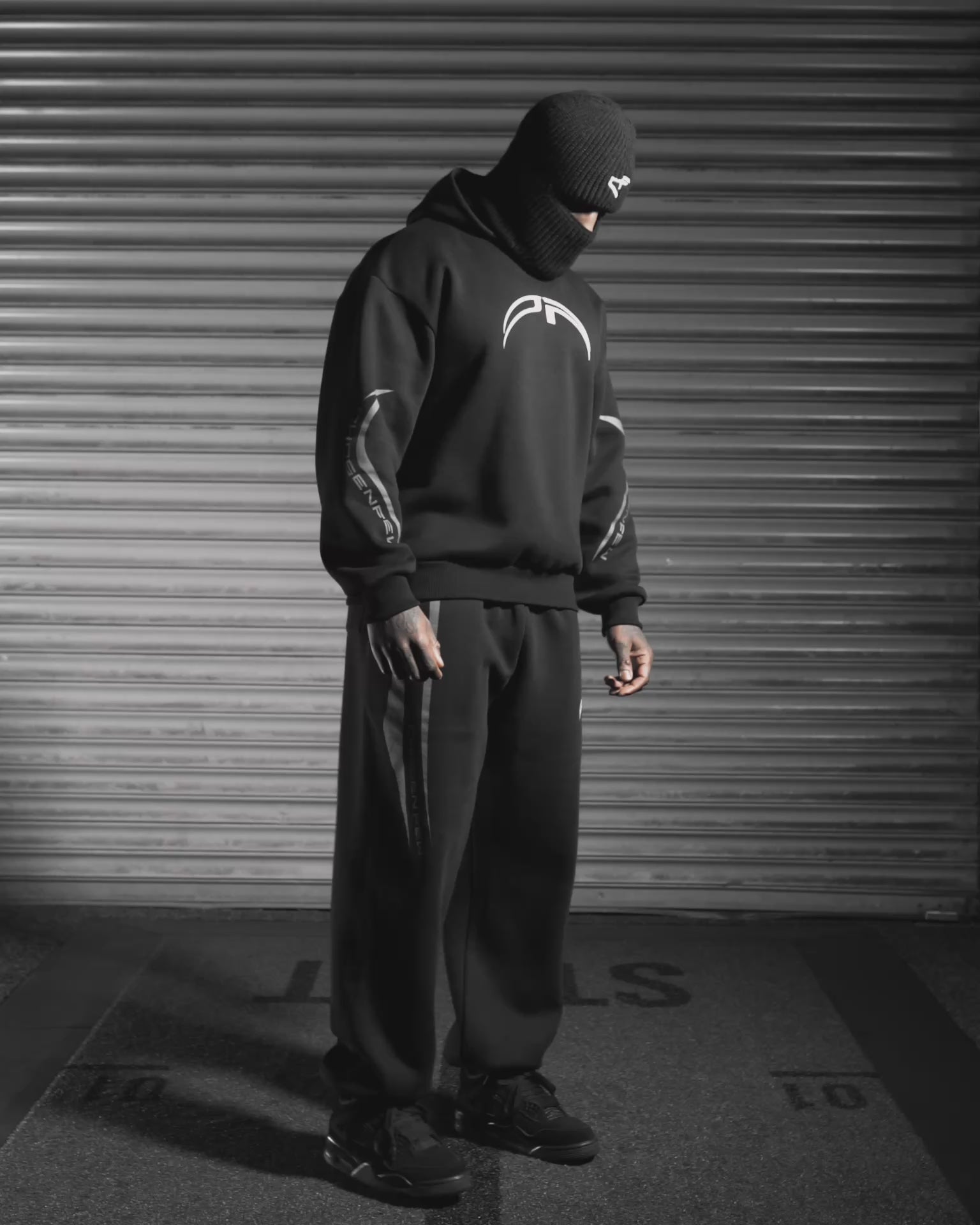 Cyber Hoodie - Obsidian Black-thumbmail-10