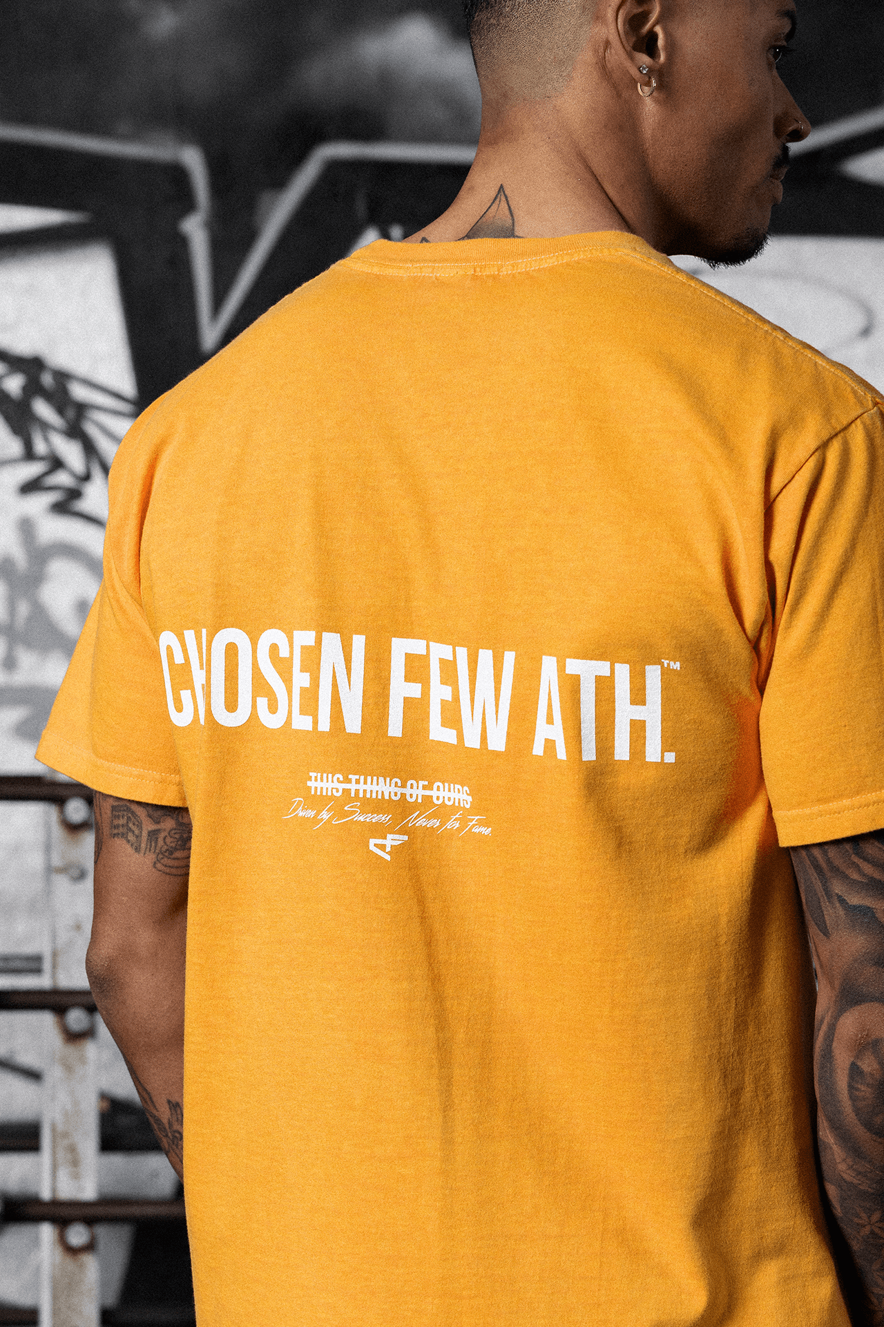 Signature Tee Retro Mango & White